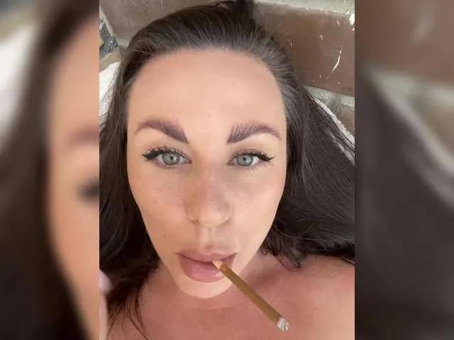 -Hennessy- on BongaCams