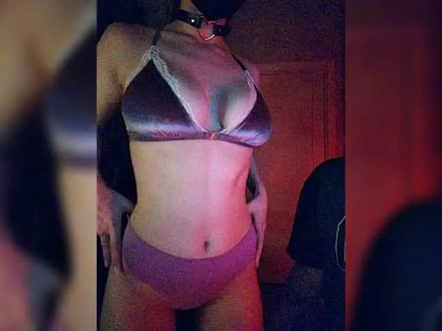 05CherryBlossom50 on BongaCams