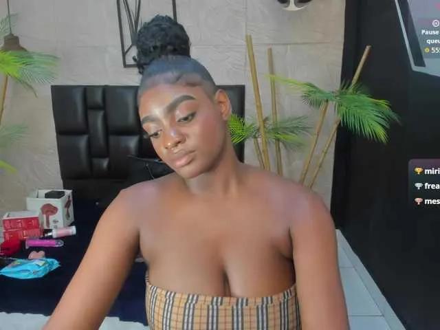 alanabonny on BongaCams