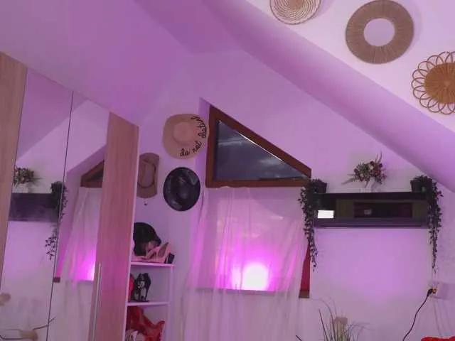 Amaliamour on BongaCams