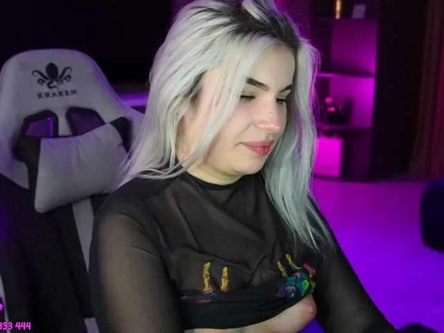 aminahaze on BongaCams
