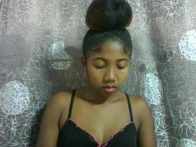 Annah21 on BongaCams 