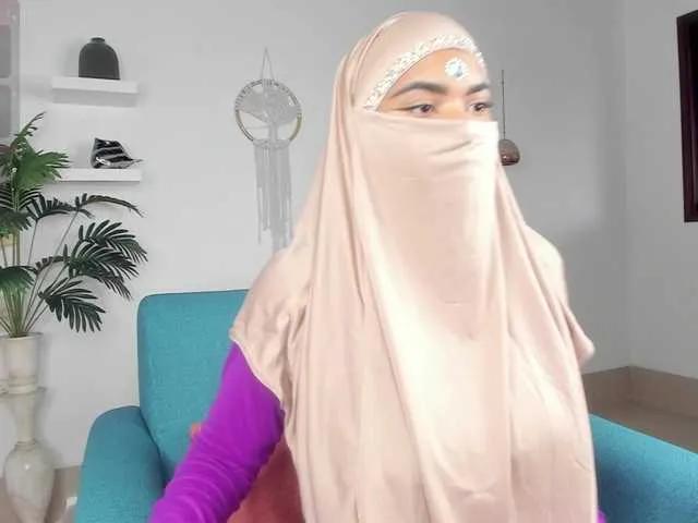 Aura-cuutee on BongaCams 