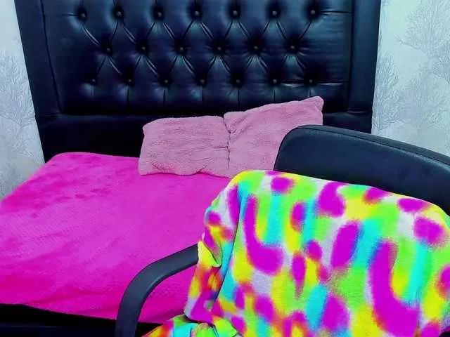 BebaRoja on BongaCams