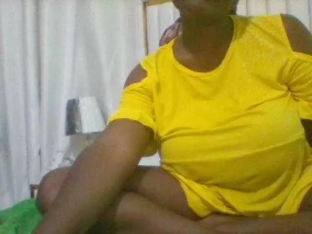 BoobieQueen on BongaCams 
