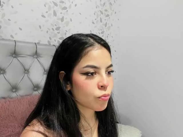 candibella on BongaCams