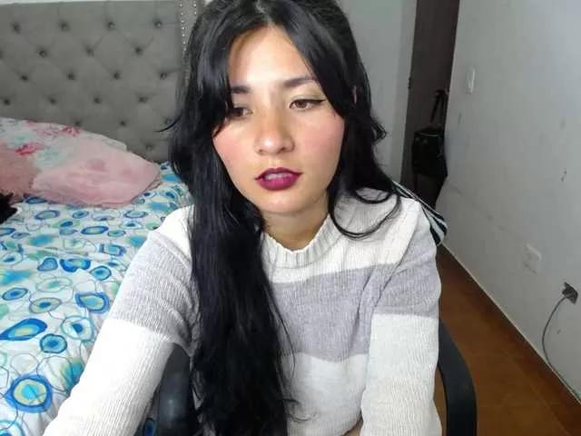 catalinahounn on BongaCams 