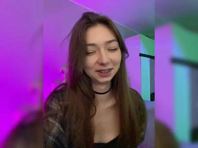 CrazyAleona on BongaCams