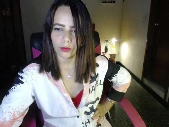 danielle-rose on BongaCams