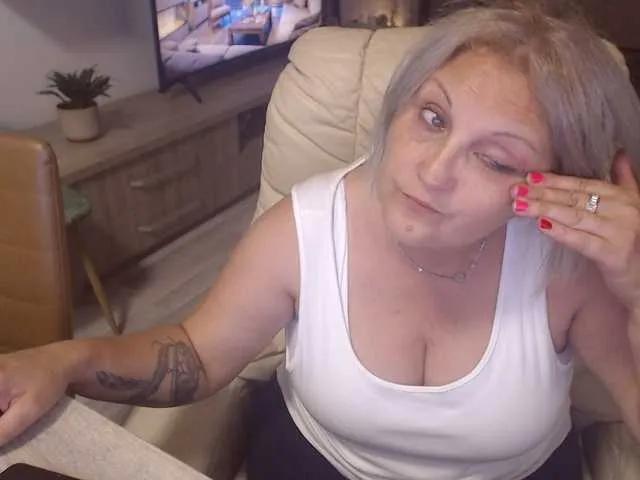 DivineBlond on BongaCams
