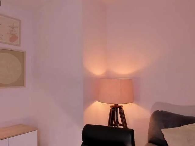 EllaClark on BongaCams 
