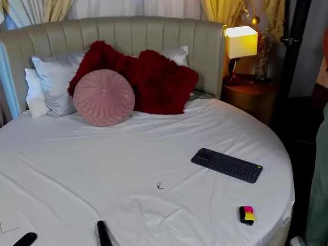 EllieMartini on BongaCams 