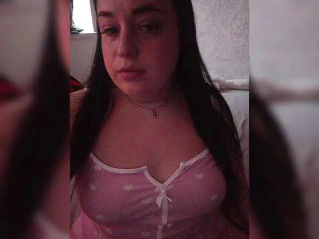 ElviraCutie on BongaCams