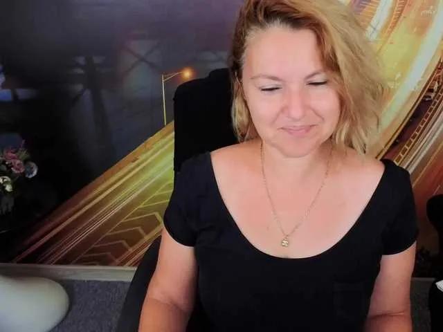 EmmaXPark on BongaCams