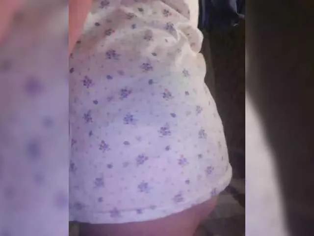 FameLara on BongaCams