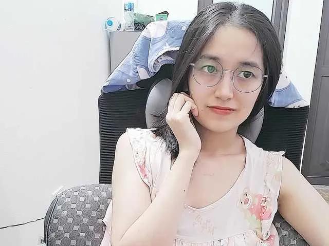 Hana099 on BongaCams 
