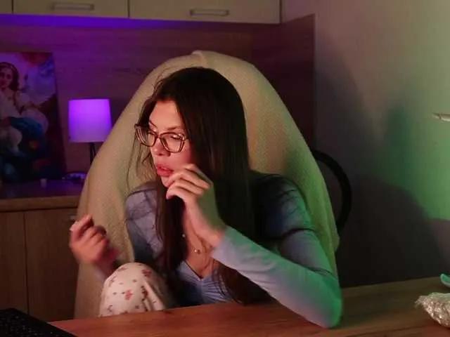 heartbeatart on BongaCams