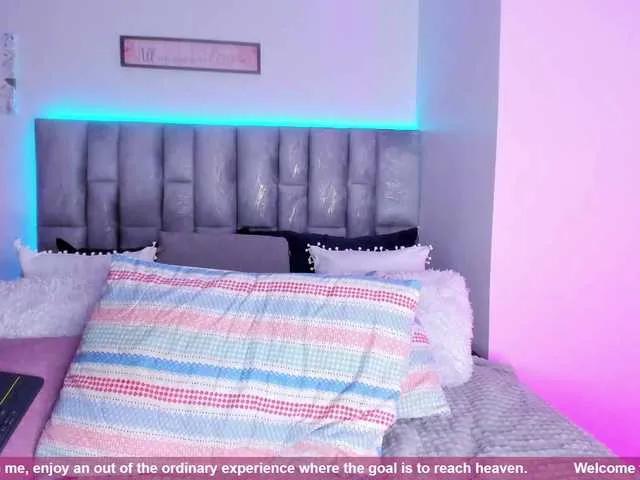 HollyTegan on BongaCams 
