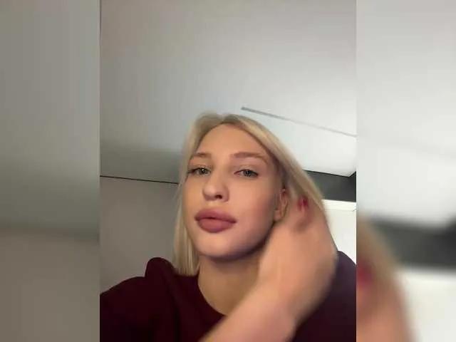 KettyPretty25 on BongaCams