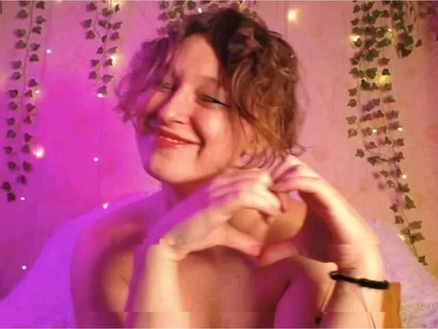 KisaKira on BongaCams