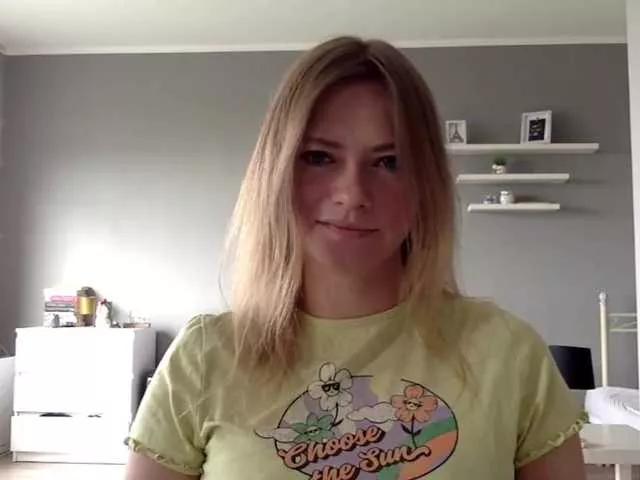 kissMillie on BongaCams 