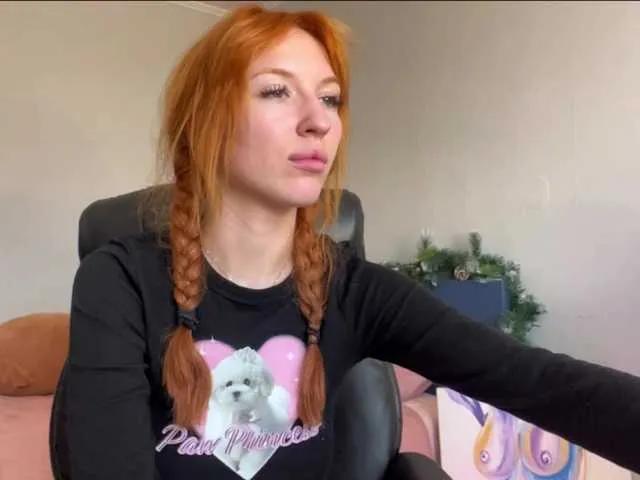 LillyMays on BongaCams 