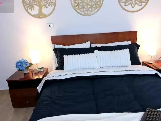 lilyboom1 on BongaCams 