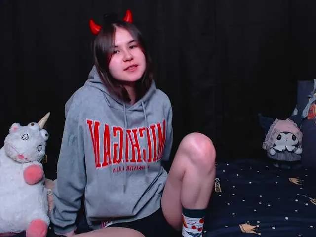 littleowlx on BongaCams