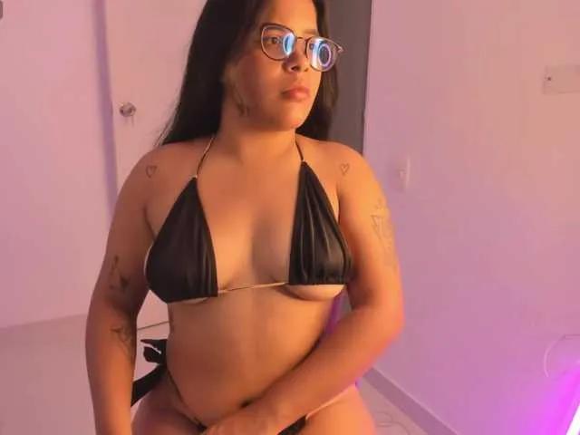 MadissonLewiis on BongaCams