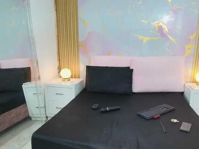 Maya-Baker on BongaCams 