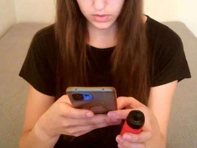 mikkirsan1 on BongaCams 