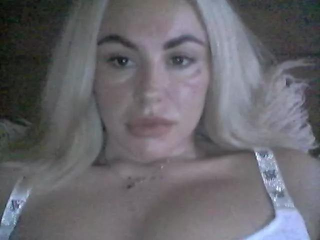 Millisa13 on BongaCams 