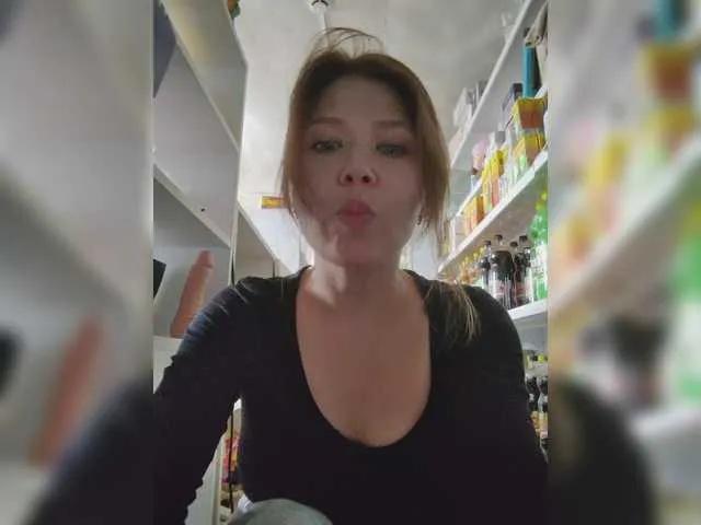 MyLittlegi on BongaCams