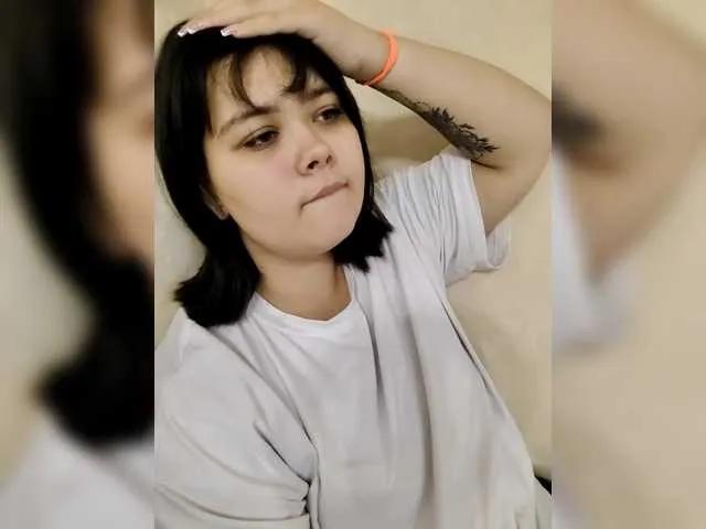 NessiePolly on BongaCams 