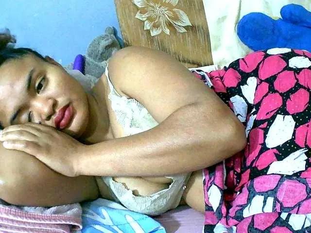 Saminahh on BongaCams