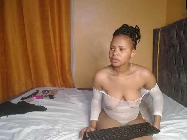 SexxyElsie on BongaCams 