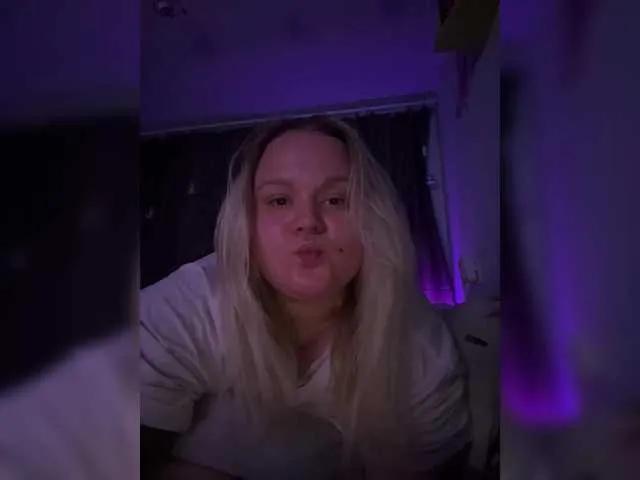 Shreksy on BongaCams