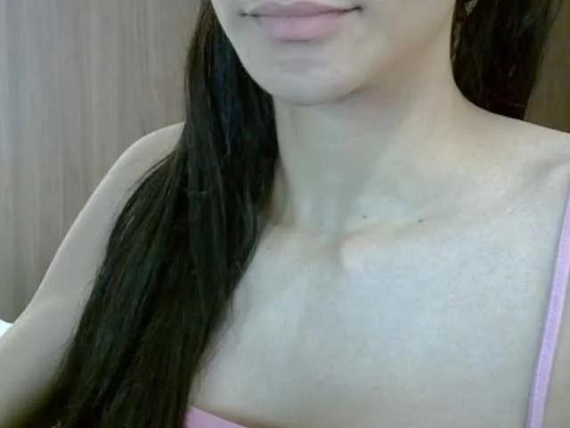 SkinnyKitty on BongaCams