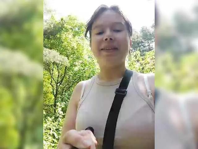 Suumcuique22aa on BongaCams 