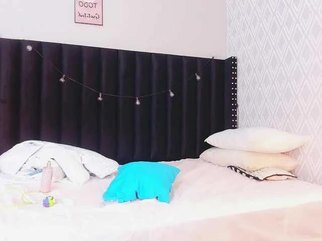 SweeterChocolate on BongaCams 