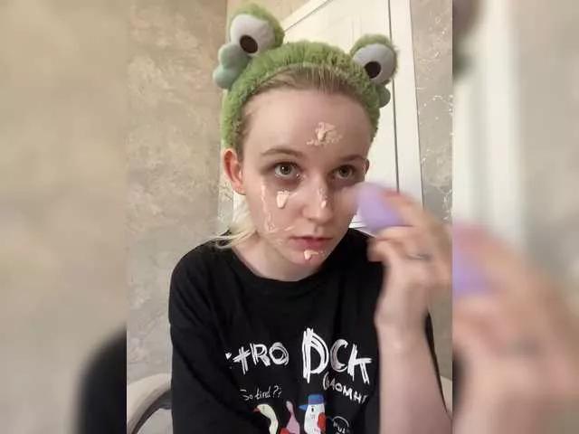 sweeteRose on BongaCams 