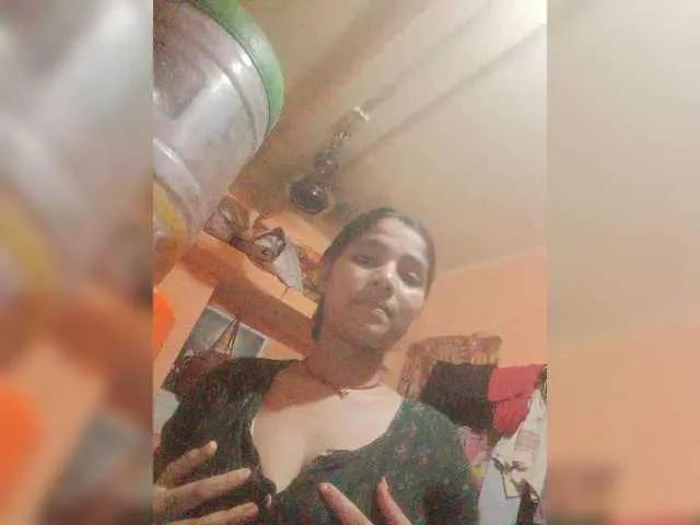Tunnidelhi on BongaCams 