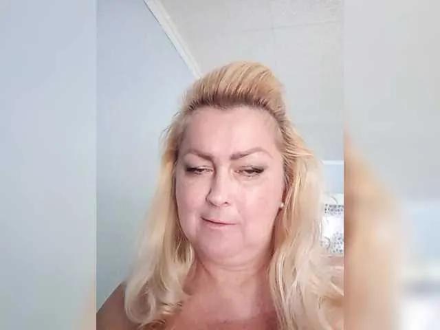 vetaru on BongaCams