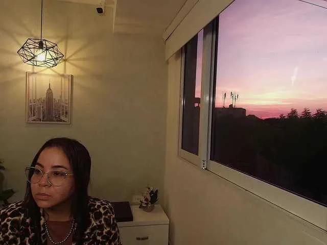 Victoria-Collins on BongaCams