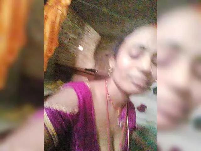 Villagequeen on BongaCams 
