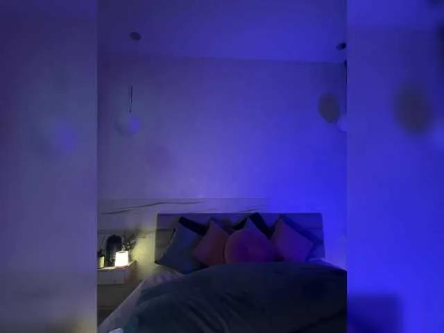 WhoreMira on BongaCams