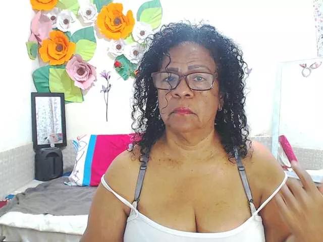 Yayishotsexyw on BongaCams 