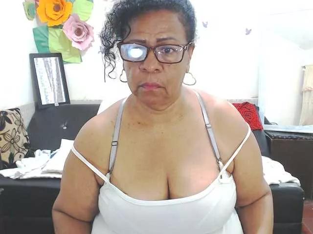 Yayishotsexyw on BongaCams 