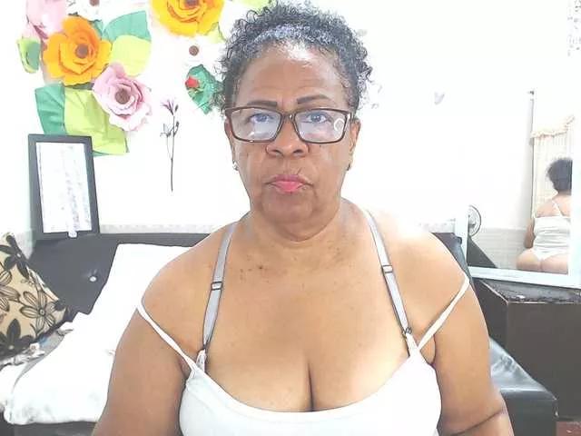 Yayishotsexyw on BongaCams 