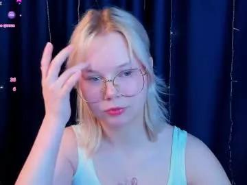 sooft_girl on Chaturbate 